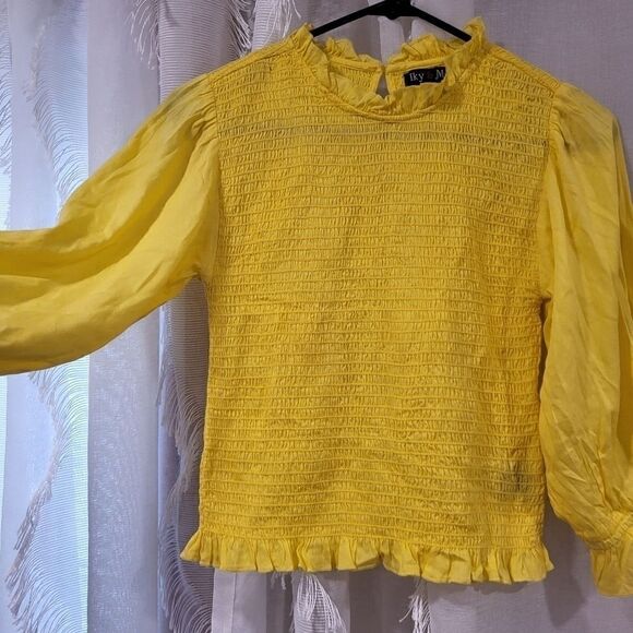iky&me Tops - Bright Yellow Size Large Smocked Top